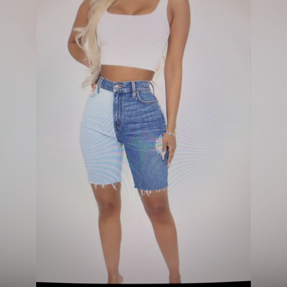 Two tone denim Bermuda shorts